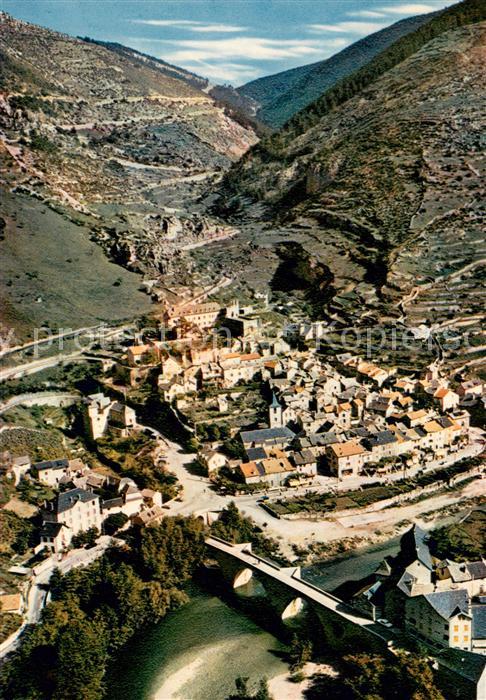 Sainte-Enimie Cite medievale Vue generale aerienne