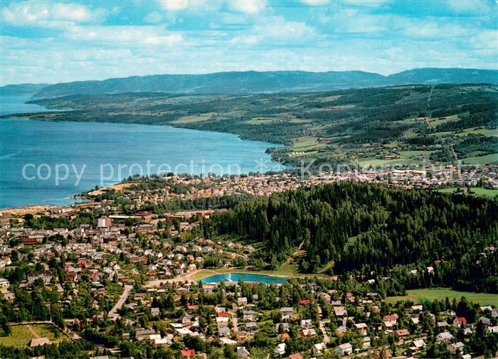 Gjovik Utsikt over byen med Hovdetjernet