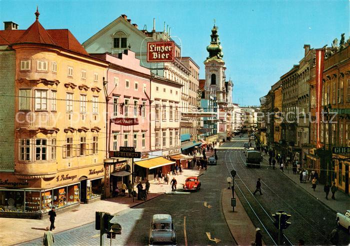 Linz Donau Landstrasse vom Taubenmarkt aus gesehen