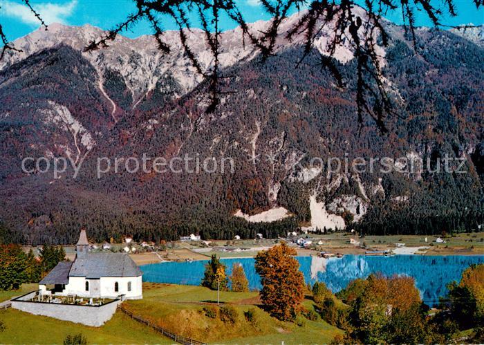 Pressegger See mit Kirche und Spitzegel im Gailtal