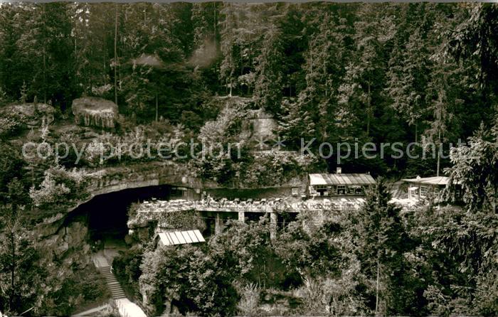 Pottenstein Oberfranken Eingang zur Teufelshoehle Fraenkische Schweiz