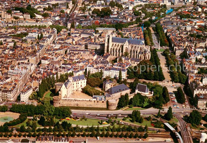 Nantes Loire Atlantique Chateau des Ducs de Bretagne Cathedrale Saint Pierre Cou