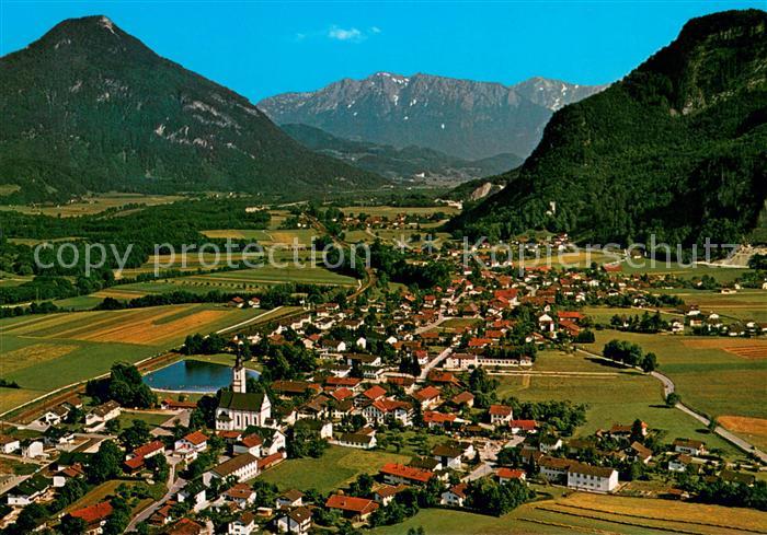 Flintsbach Inn Luftkurort mit Kaisergebirge Inntal Alpen Fliegeraufnahme