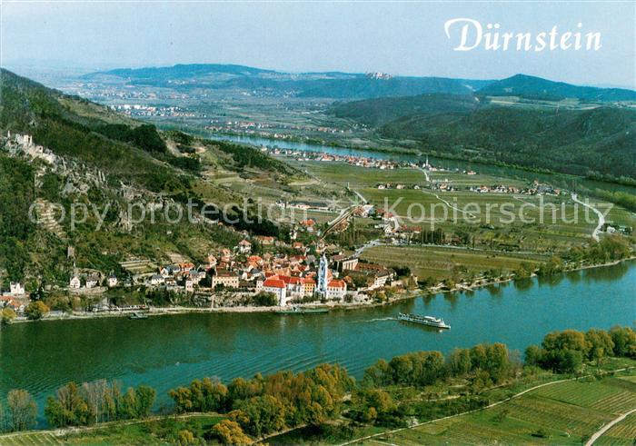 Duernstein Wachau Panorama Blick ueber die Donau Fliegeraufnahme