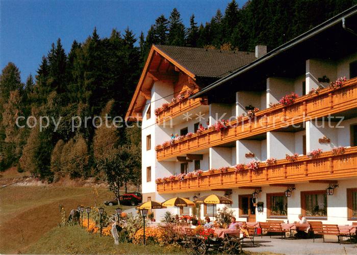 Podlanig Alpenhof Strenge Terrasse