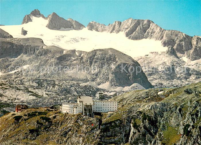 Krippenstein Berghotel Krippenstein mit Voest Haus und Dachstein Taubenkogl und