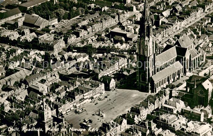 Delft Raadhuis Markt en Nieuwe Kerk Fliegeraufnahme