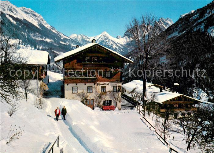 Kufstein Tirol Kaisergebirge Pfandlhof mit Zahmen und Wilden Kaiser