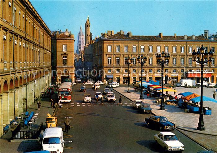 Toulouse Haute-Garonne Place du Capitole Rue du Taur