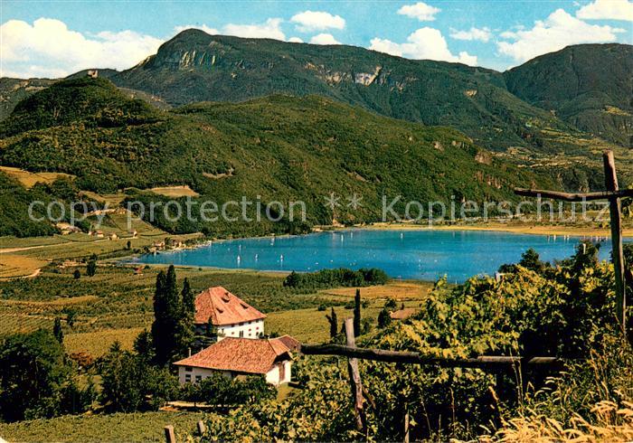 Kaltern Weinstrasse Tirol mit See und Weinmuseum