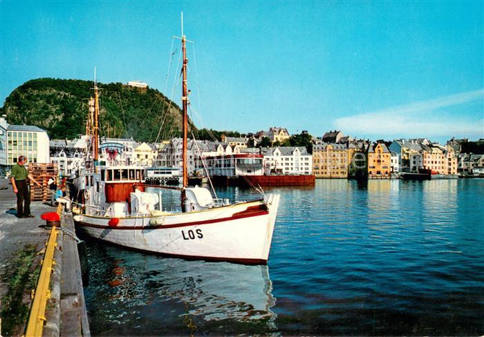 Aalesund Indre havn Hafen Fischerboot