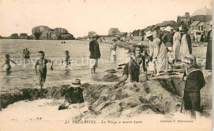 Tregastel La plage a marée haute