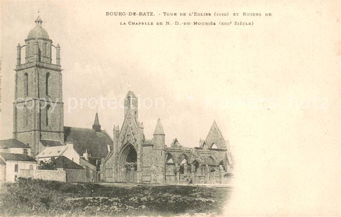 Bourg-de-Batz Le Tour de l’Eglise et Ruines de la Chapelle de ND du Mouries