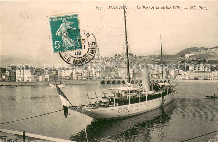 Menton Alpes Maritimes Le Port et la vieille Ville