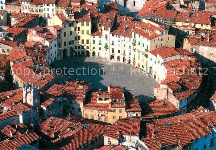 Lucca Anfiteatro Romano e Basilica di San Frediano veduta aerea