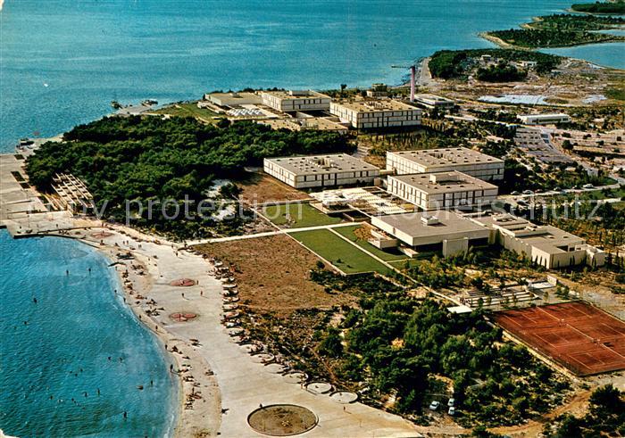 Sibenik Hotel Solaris Strand Tennis Fliegeraufnahme