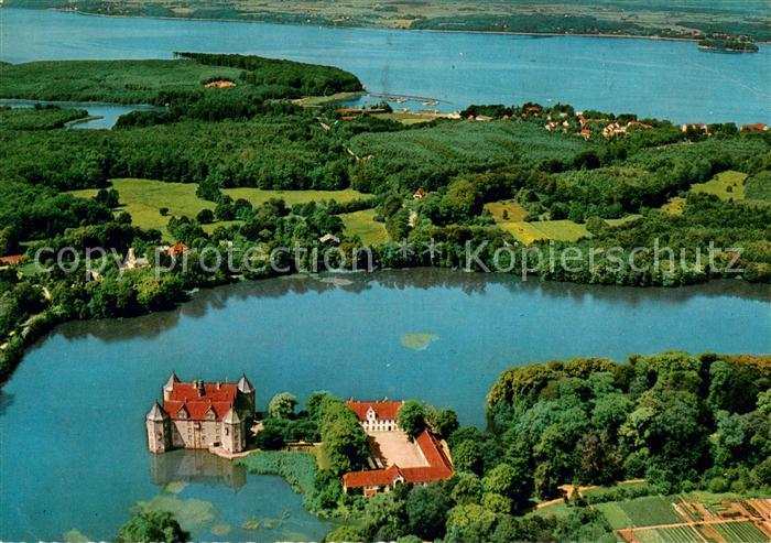 Gluecksburg Ostseebad Blick auf Schloss und Flensburger Foerde Fliegeraufnahme