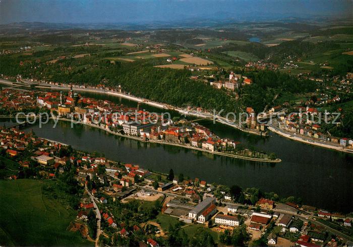 Passau Fliegeraufnahme am Zusammenfluss von Donau Inn und Ilz
