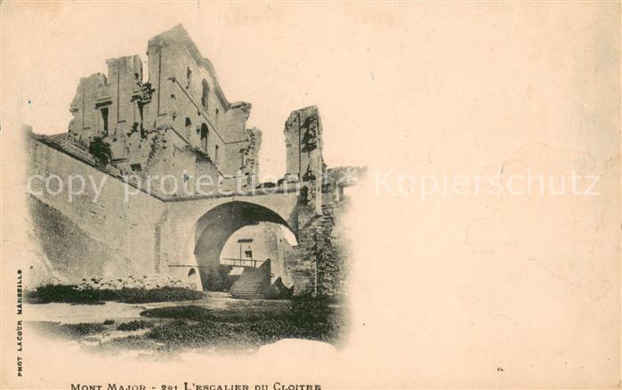 Saint-Gatien-des-Bois L’escalier du Cloitre