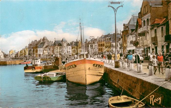 Le Croisic Le port vers le Quai d_Aiguillon Bateau