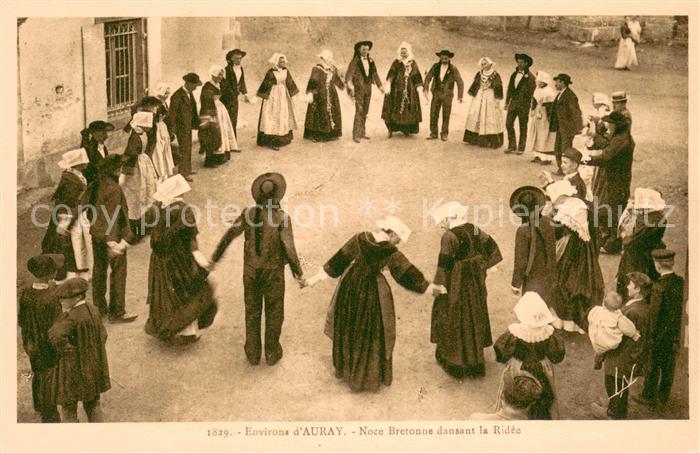 Auray Noce Bretonne dansant la Ridée
