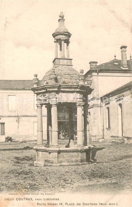 Coutras Puits Henri IV Place du Chateau Monument historique