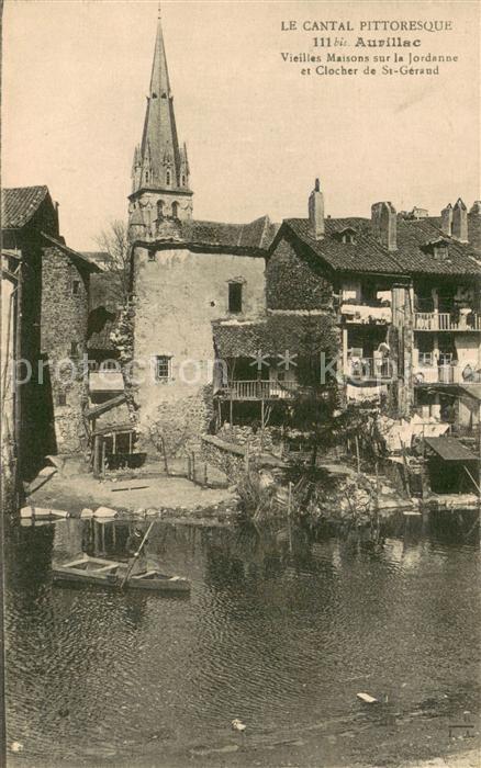 Aurillac Vieilles maisons sur la Jordanne Clocher de l'Abbaye Saint Géraud