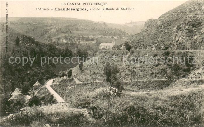 Chaudes-Aigues Vue de Route de Saint Flour Paysage