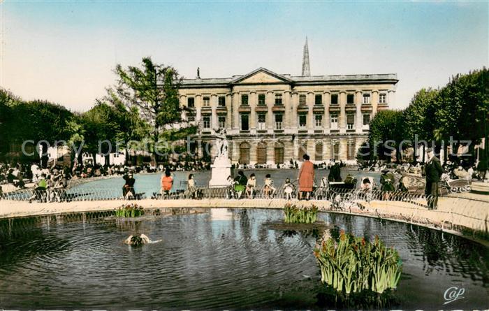 Bordeaux Jardins de l Hôtel de Ville Monument