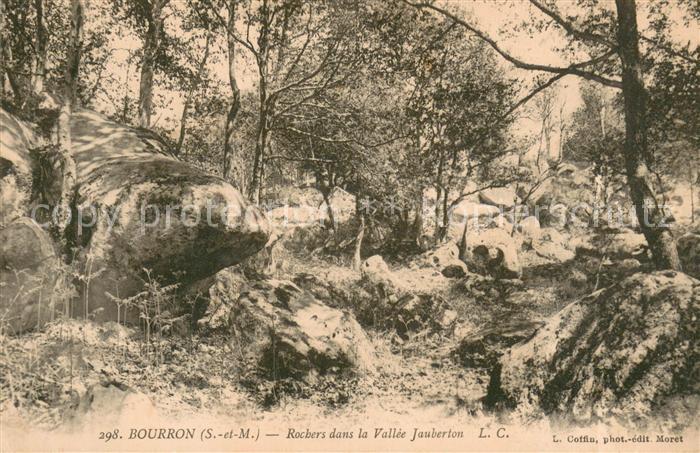 Bourron-Marlotte Rochers dans la Vallee Jauberton