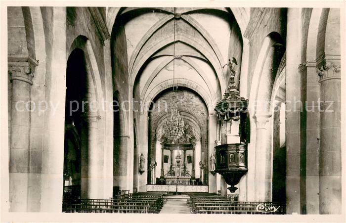 Montsalvy Intérieur de l'Eglise abbatiale