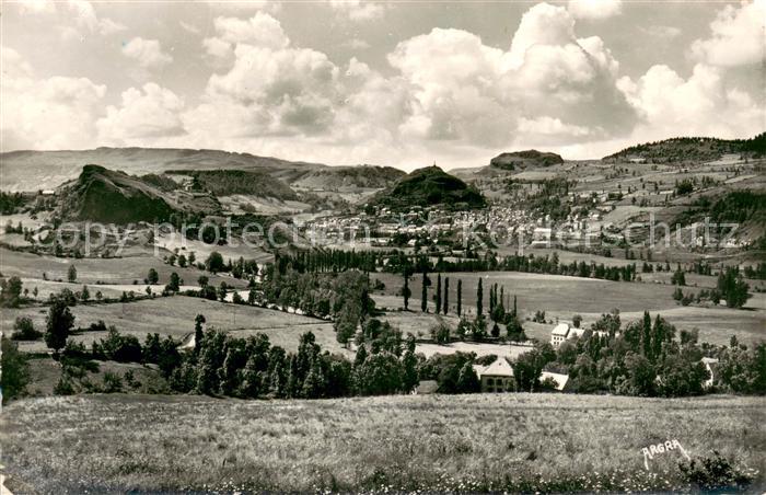Murat Cantal Vue sur la Vallee de l'Alagnon