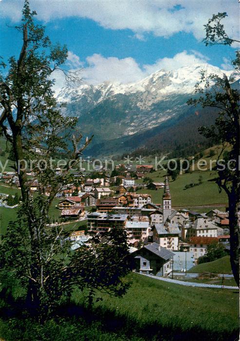 La Clusaz Vue Generale et Chaîne des Aravis Alpes