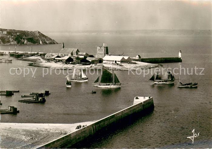 Camaret-sur-Mer Vue Generale du Sillon Chapelle Notre D