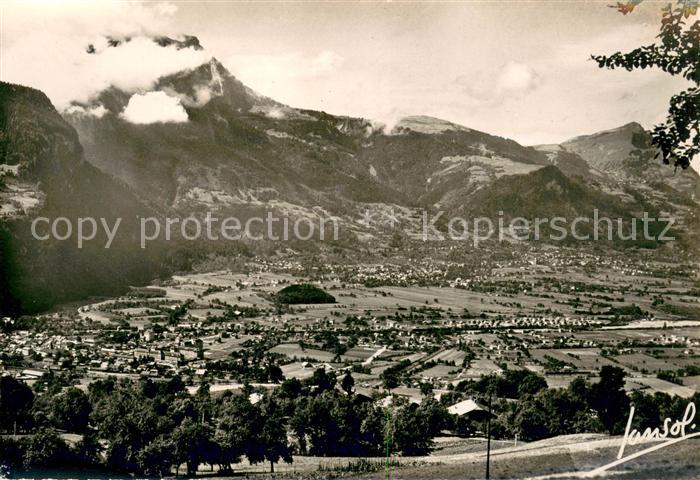 Cluses Le Bargy et vue Generale Alpes