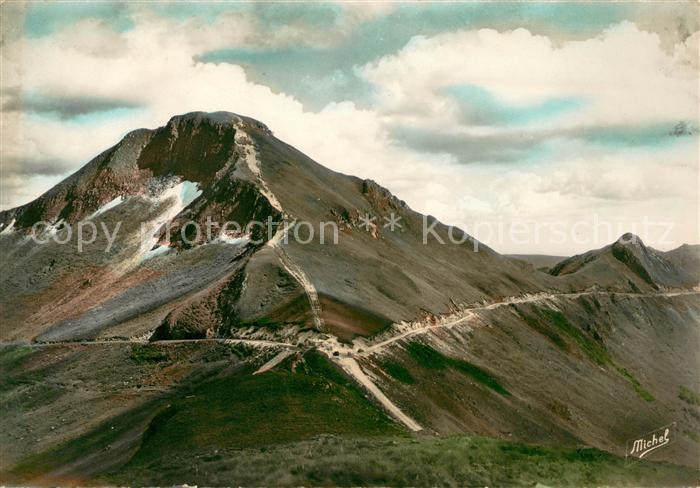 Le Puy-Mary (Montagne) Le Pas de Peyrols Route de Mandaille et