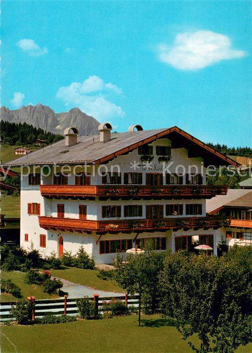 Kitzbuehel Tirol Haus Toni Sailer gegen Wilden Kaiser Kaisergebirge