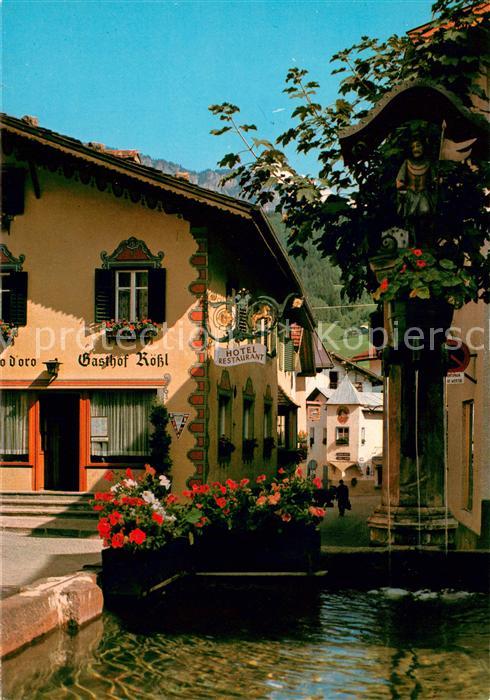 Kastelruth Suedtirol Hotel Goldenes Roessl mit Marktgasse