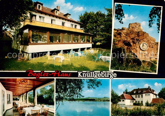 Schwarzenbronn Cafe Restaurant Bogler Haus Knuellgebirge Terrasse Seepartie