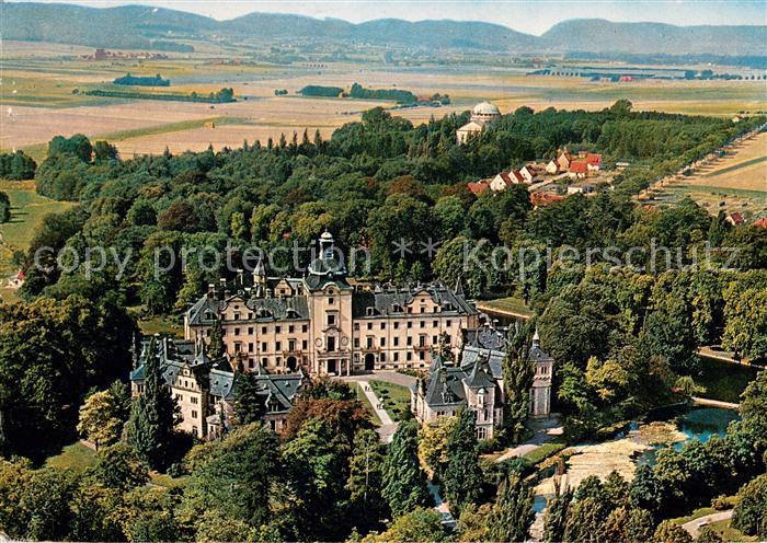 Bueckeburg Schloss Bueckeburg mit Mausoleum und Wesergebirge Fliegeraufnahme