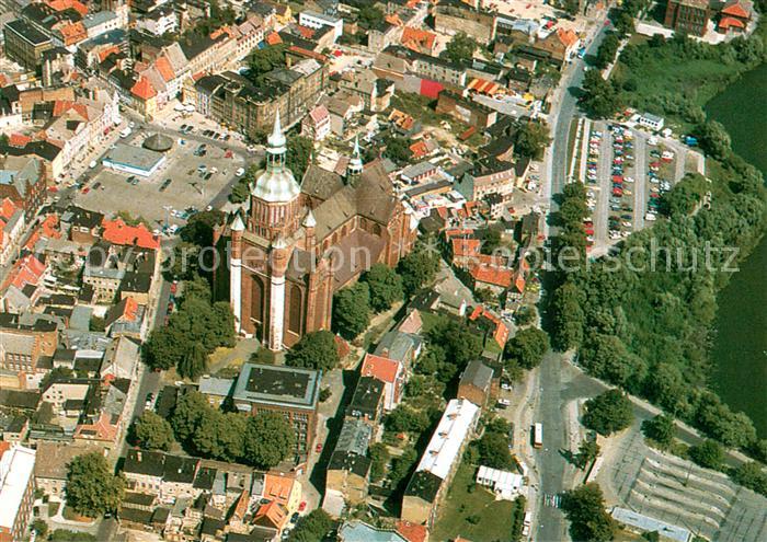 Stralsund Mecklenburg Vorpommern Fliegeraufnahme mit St Marien Quartier