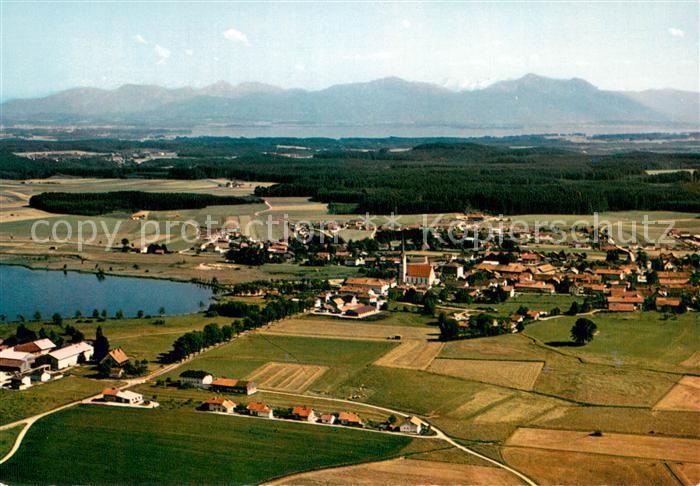 Obing am See Fliegeraufnahme mit Chiemgauer Bergen