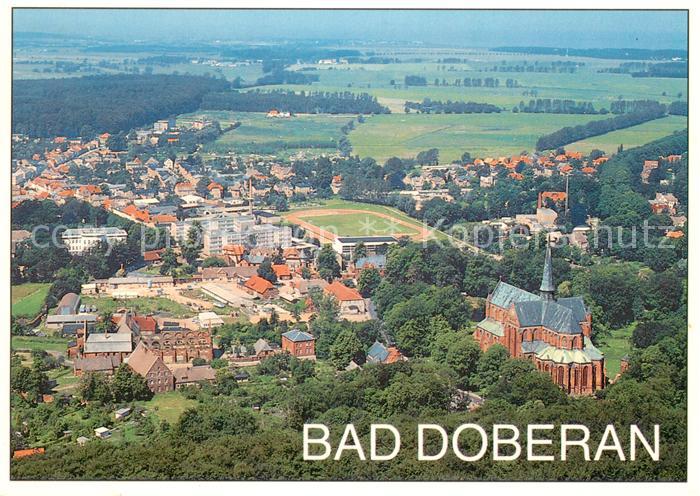 Bad Doberan Fliegeraufnahme mit Muenster und Altstadt