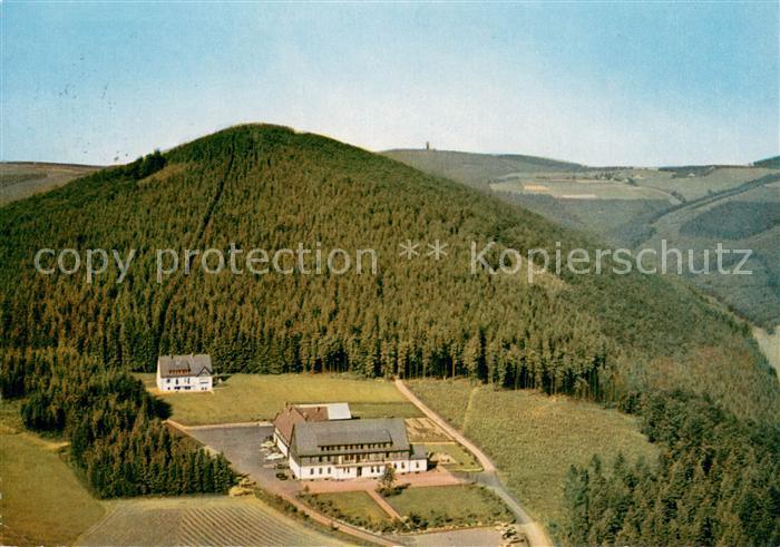 Schmallenberg Berghotel Hoher Knochen mit Dependance Fliegeraufnahme