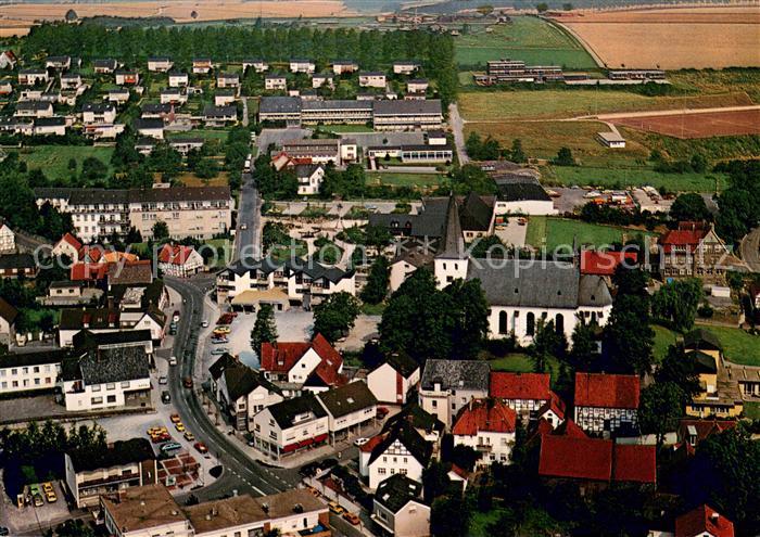 Koerbecke Moehnesee Fliegeraufnahme mit Pfarrkirche St Pankratius Krankenhaus Ha