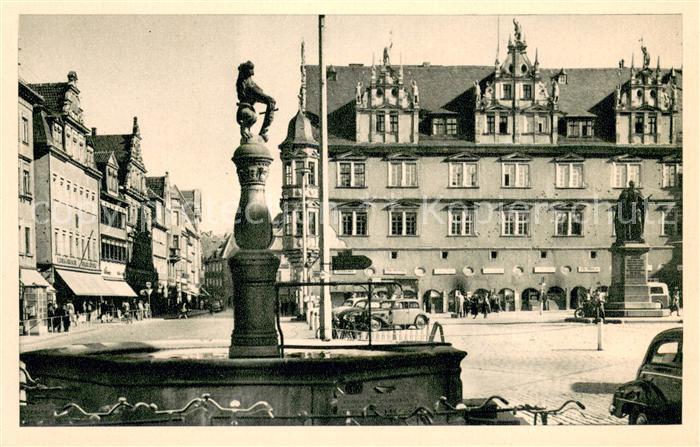 Coburg Bayern Markt mit Regierungsgebaeude Brunnen Denkmal