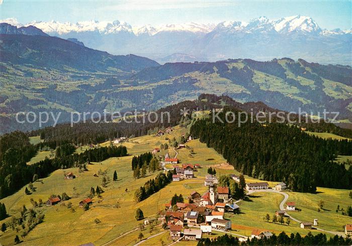 Sulzberg Vorarlberg Panorama Blick gegen Schweizer Berge Fliegeraufnahme