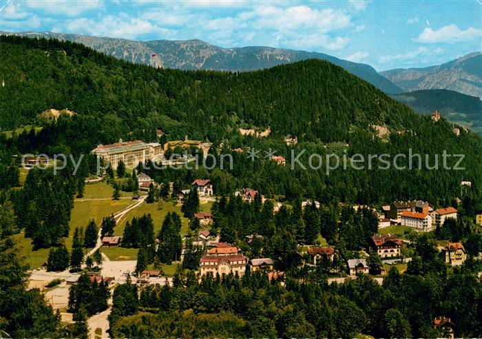 Semmering Niederoesterreich Panorama Villenviertel und Hotel Panhans gegen Rax
