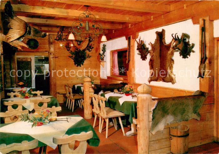 Kreuth Tegernsee Ausflugsgaststaette Cafe Schwaigeralm Gastraum