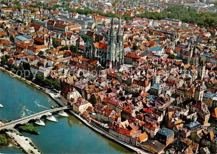 REGENSBURG Bayern Stadtzentrum Fliegeraufnahme